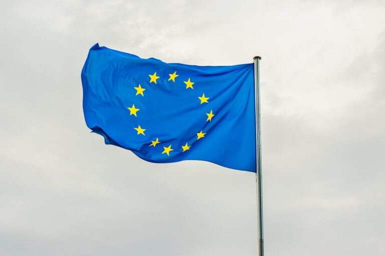 EU AI Act u Prosincu 2025: Ključni Rokovi i Etička Pitanja Autonomnih AI Agenata