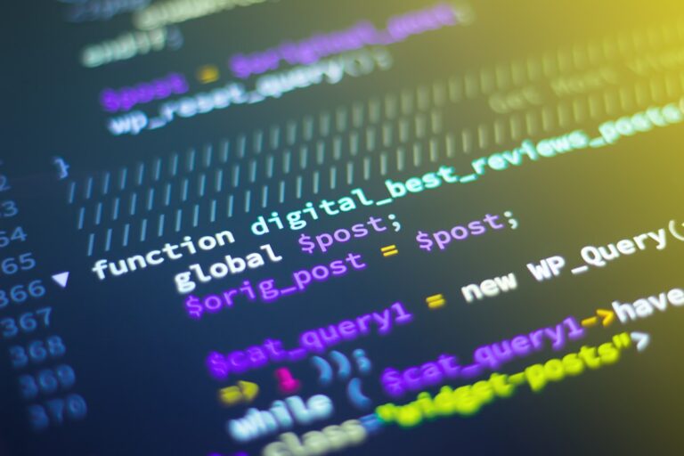 GLM-4.7: Kineski open-source model koji izaziva Claude i GPT u kodiranju